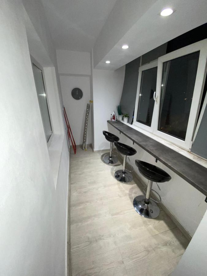 Apartment 59